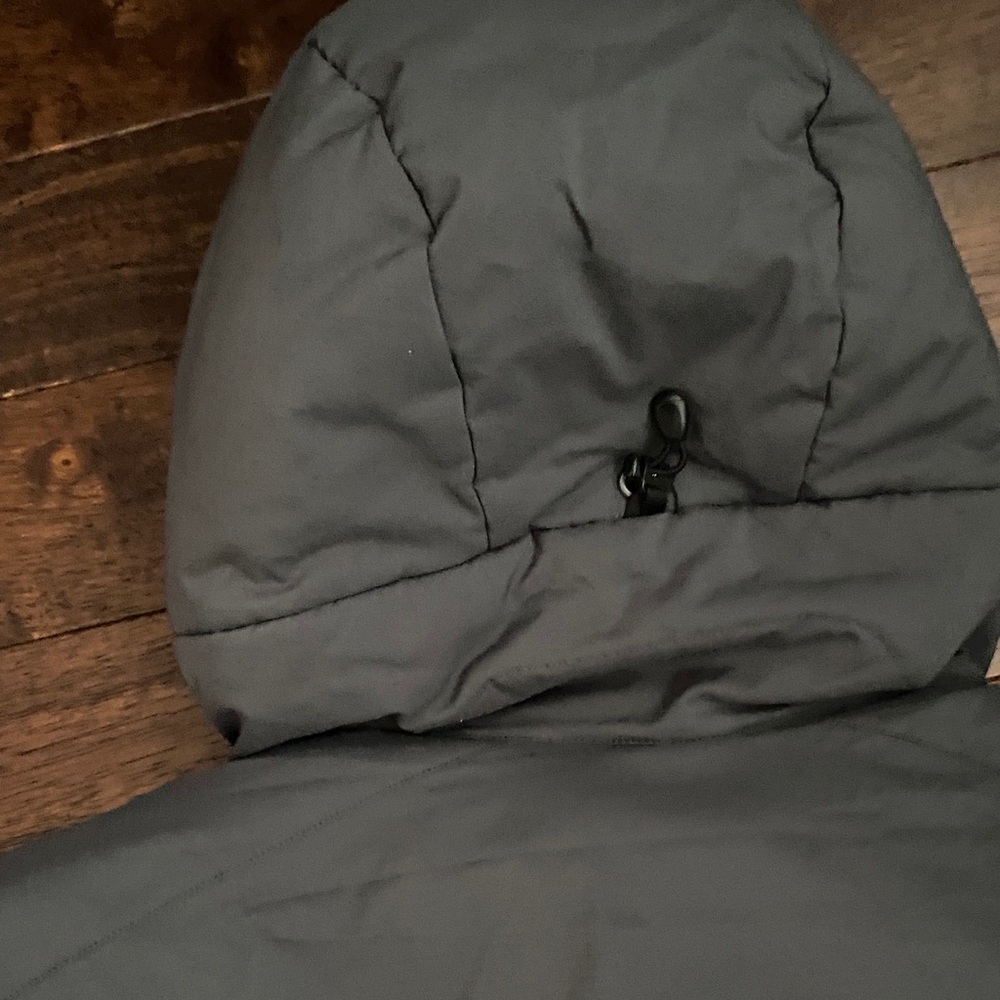 Arc'teryx Men's Hooded Puffer Jacket - Charcoal - Picture 9 of 14